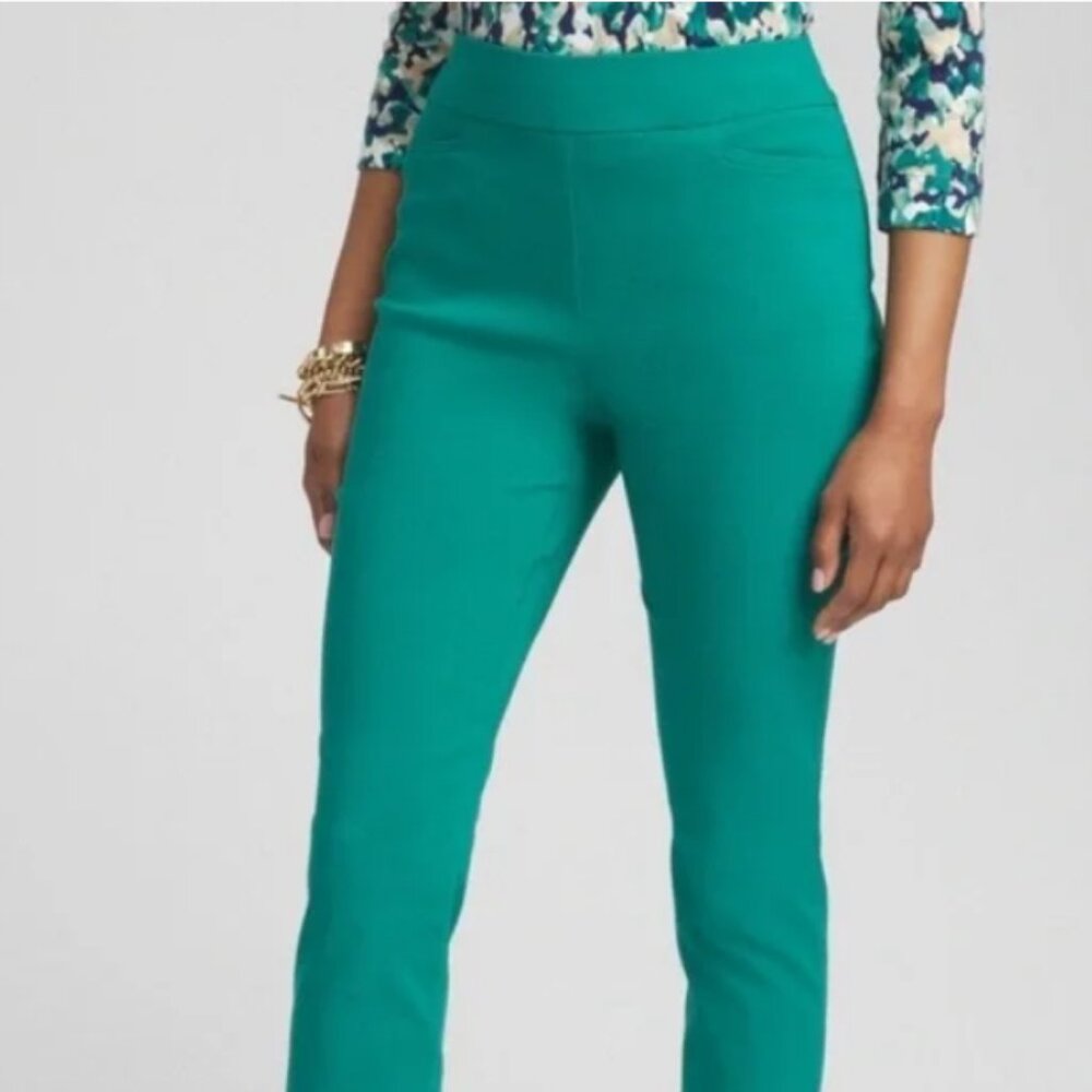 Chicos Green Brigitte Pull On Crop Pants Size 1.5 - image 1